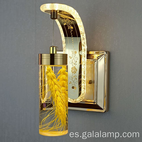 Pequeña luz de pared moderna para pasillo o entrada